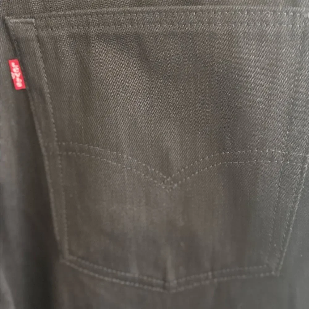 Levi's 501 Black Straight Leg Jeans Timeless Style